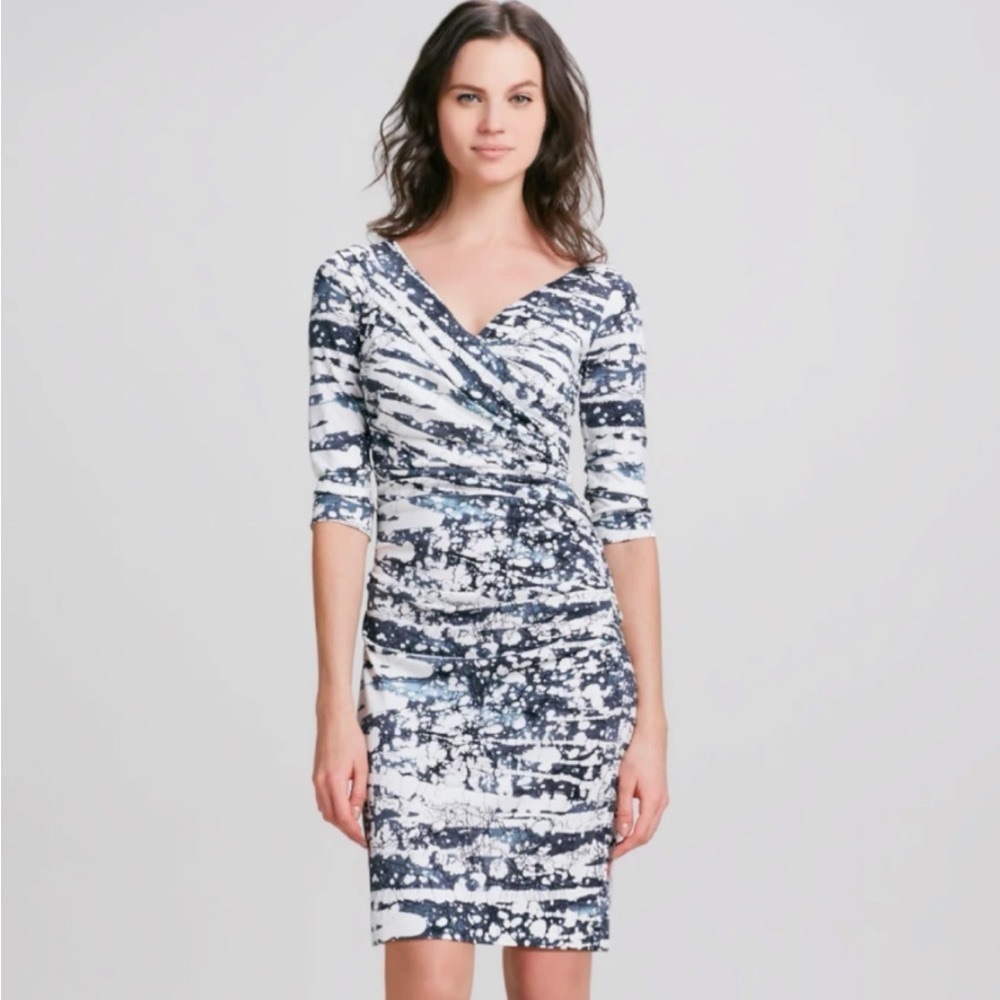 Diane Von Furstenberg 100% silk Bentley SJ three quarter dress size: 6